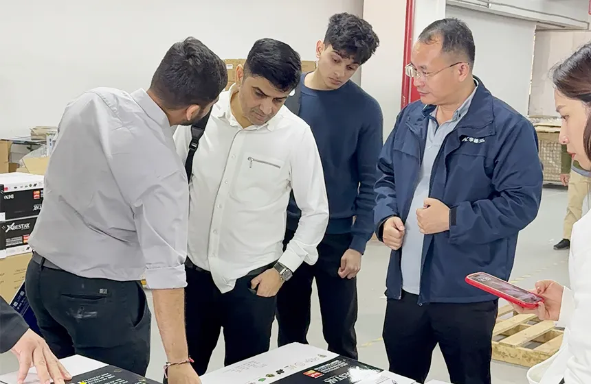 HYBEC from India Visits Huazhen Electric, Opening a New Chapter in Lighting Cooperation